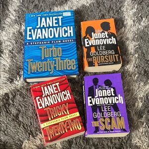 Set of 4 Janet Evanovich books